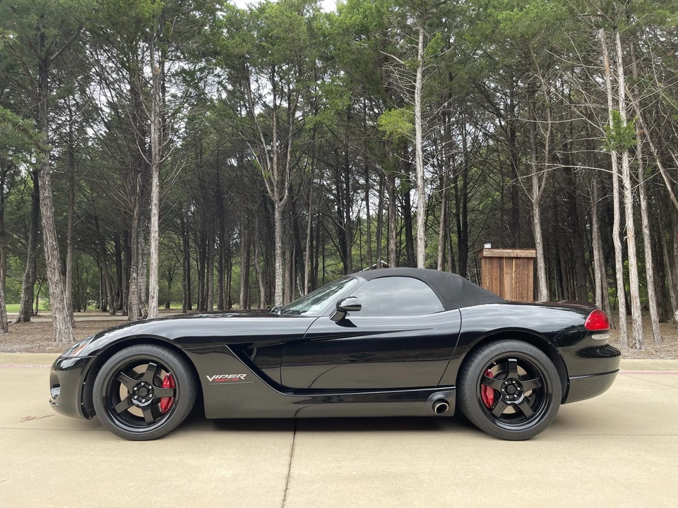 2003 Dodge Viper 3rd Gen - Image 27 of 31