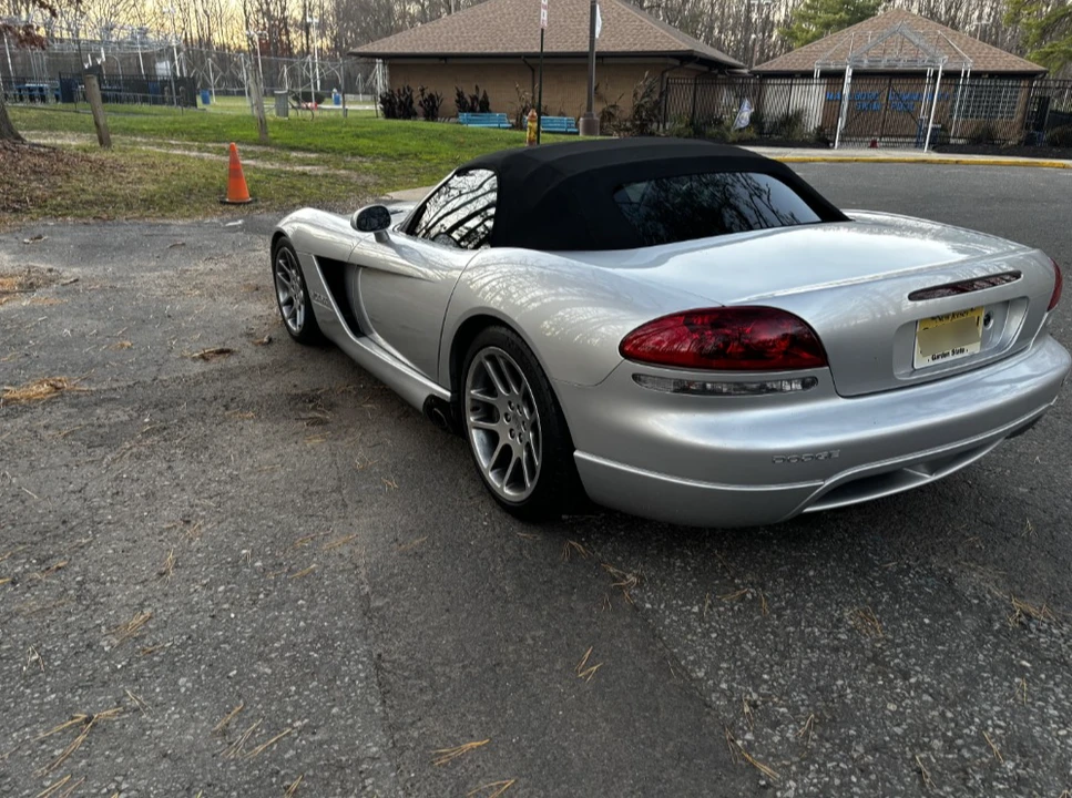 2003 Dodge Viper 3rd Gen - Image 2 of 7