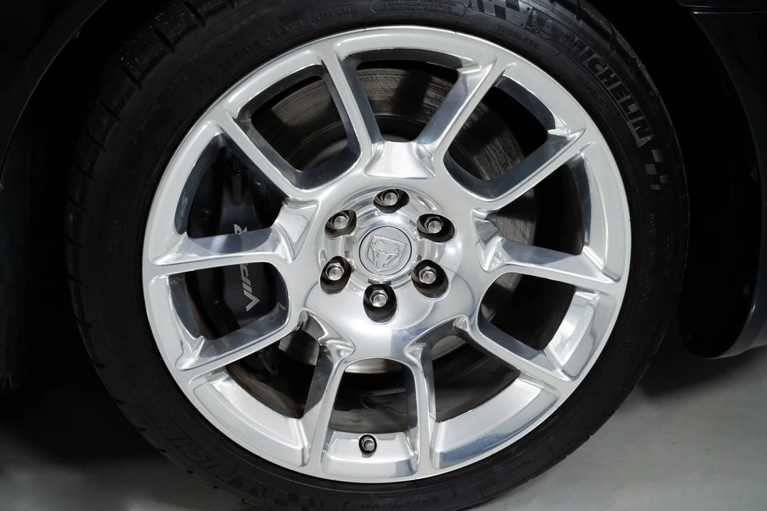 2003 Dodge Viper 3rd Gen - Image 16 of 21
