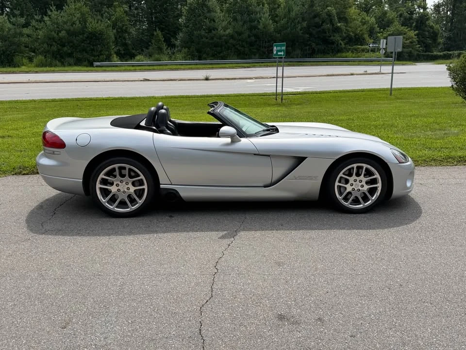 2003 Dodge Viper 3rd Gen - Image 2 of 6