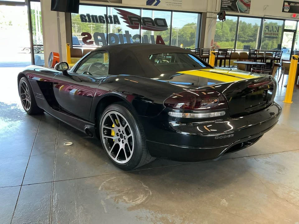 2003 Dodge Viper 3rd Gen - Image 3 of 4