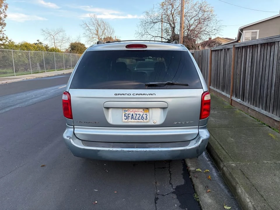 2003 Dodge Caravan - Image 5 of 7
