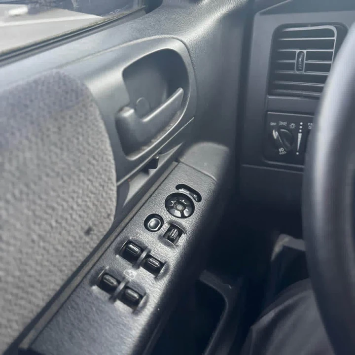2003 Dodge Dakota 2nd Gen - Image 11 of 17