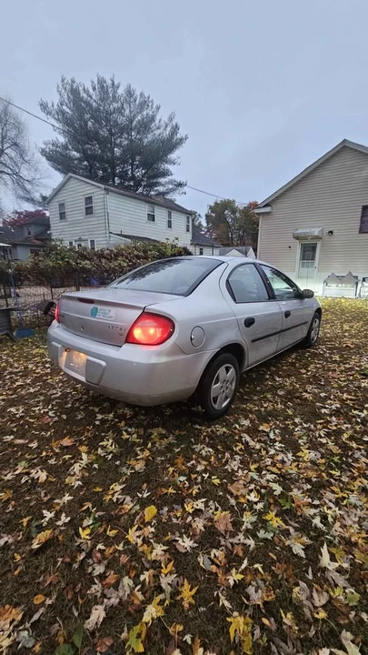 2003 Dodge Neon - Image 4 of 10
