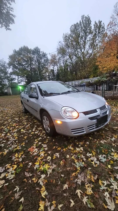 2003 Dodge Neon - Image 2 of 10