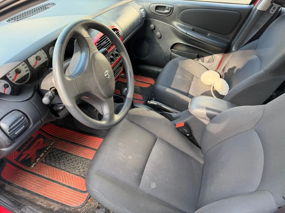 2003 Dodge Neon - Image 2 of 5