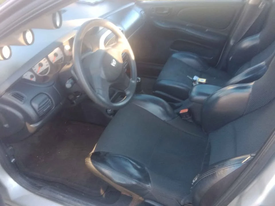 2003 Dodge Neon - Image 5 of 8