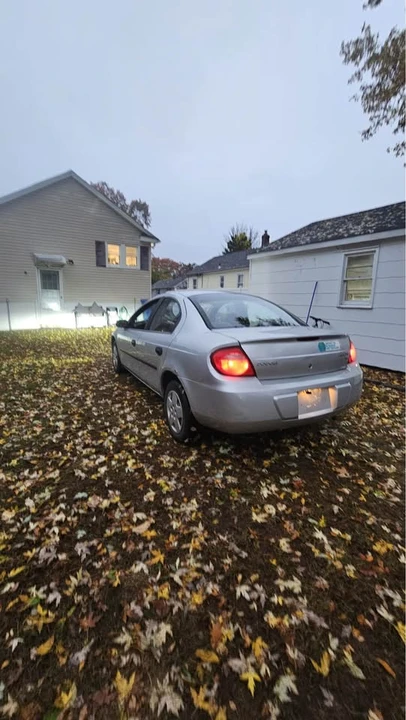 2003 Dodge Neon - Image 10 of 16