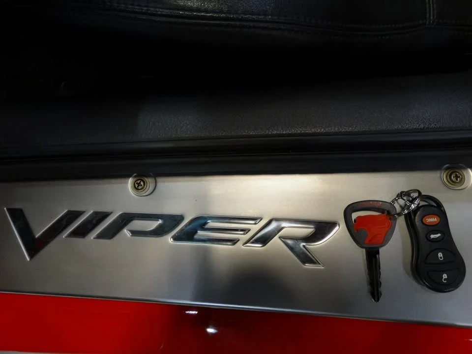 2003 Dodge Viper 3rd Gen - Image 10 of 19