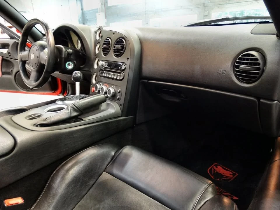 2003 Dodge Viper 3rd Gen - Image 18 of 19