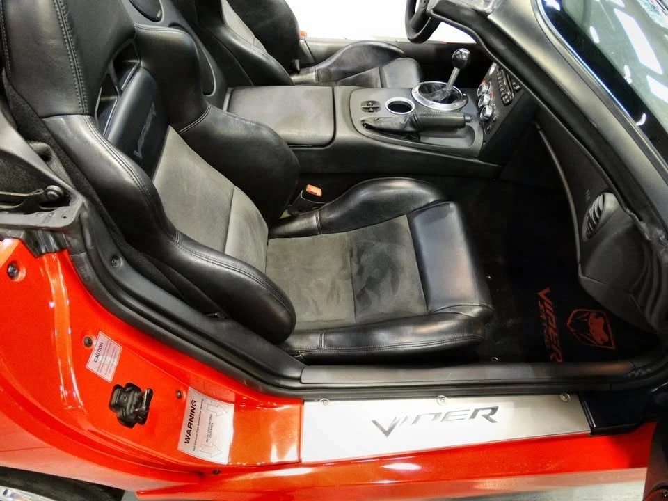 2003 Dodge Viper 3rd Gen - Image 15 of 19