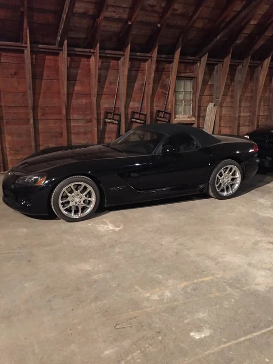 2003 Dodge Viper 3rd Gen - Image 2 of 3