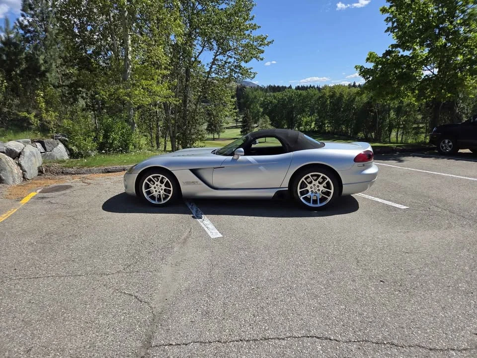 2003 Dodge Viper 3rd Gen - Image 2 of 11