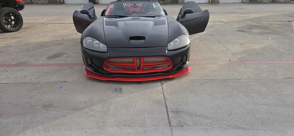 2003 Dodge Viper 3rd Gen - Image 2 of 5