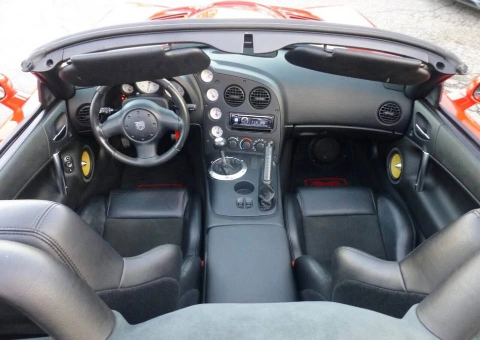 2003 Dodge Viper 3rd Gen - Image 9 of 18