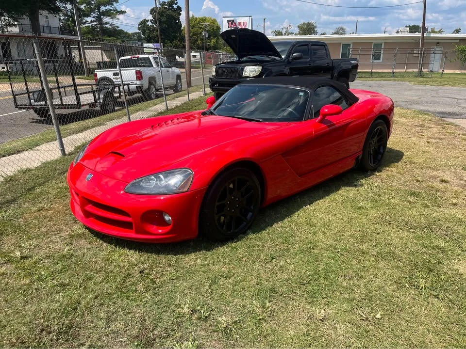 2003 Dodge Viper 3rd Gen - Image 2 of 10