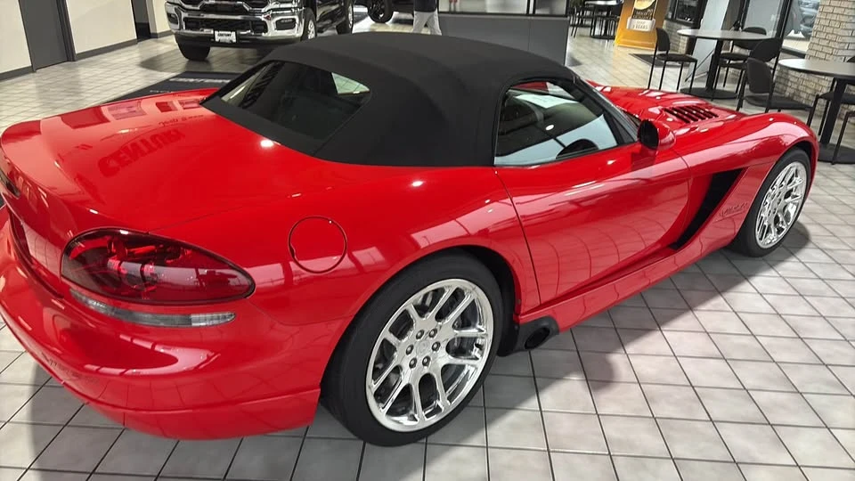 2003 Dodge Viper 3rd Gen - Image 9 of 13