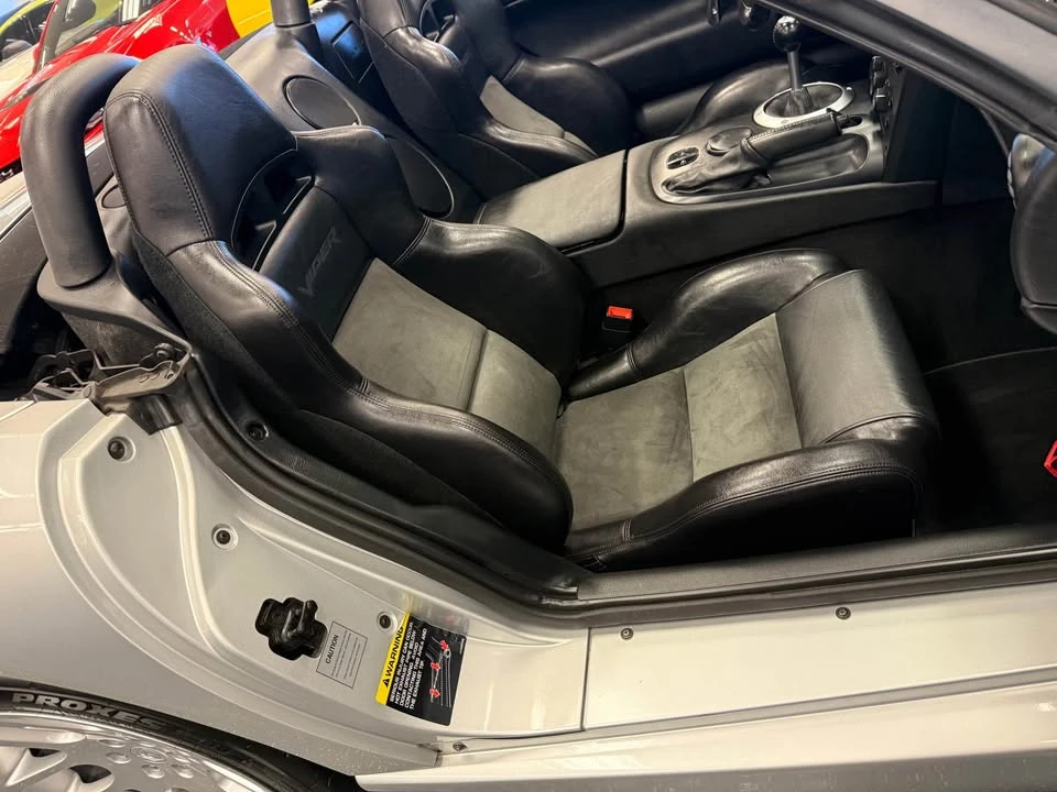 2003 Dodge Viper 3rd Gen - Image 14 of 19