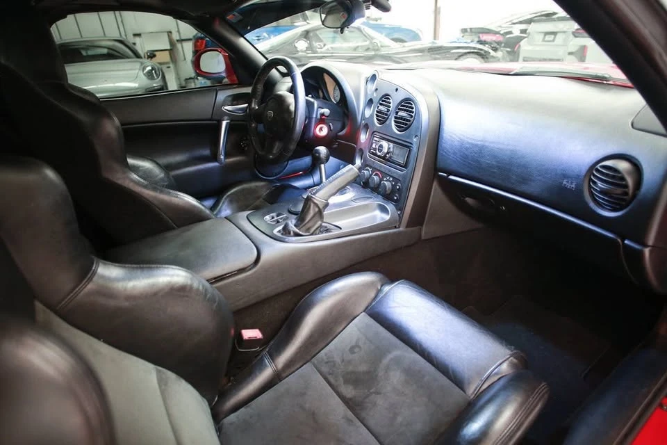 2003 Dodge Viper 3rd Gen - Image 16 of 20