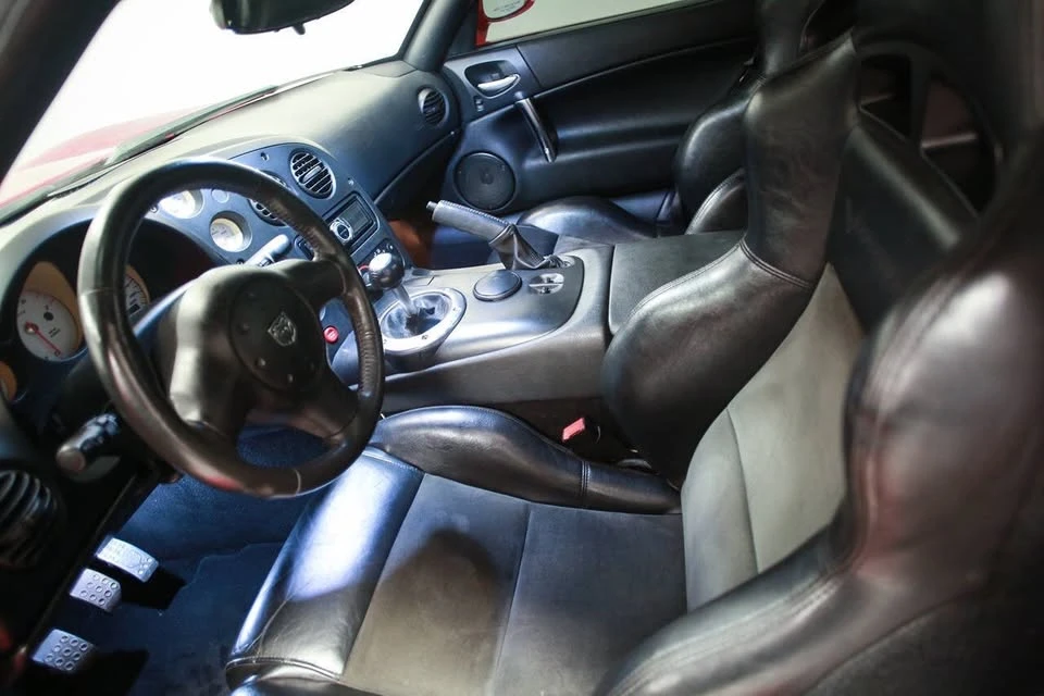 2003 Dodge Viper 3rd Gen - Image 19 of 20