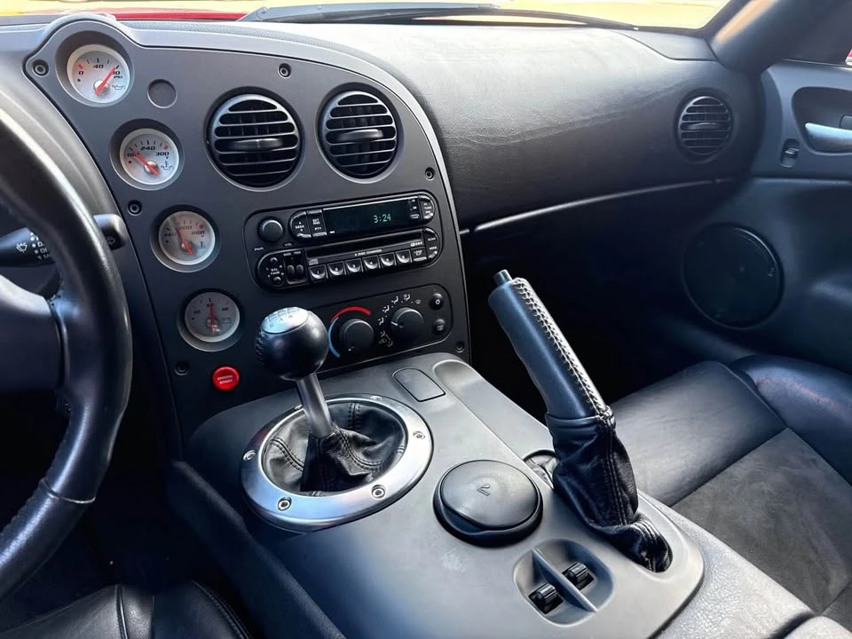 2003 Dodge Viper 3rd Gen - Image 14 of 15