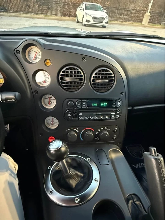 2003 Dodge Viper 3rd Gen - Image 12 of 13