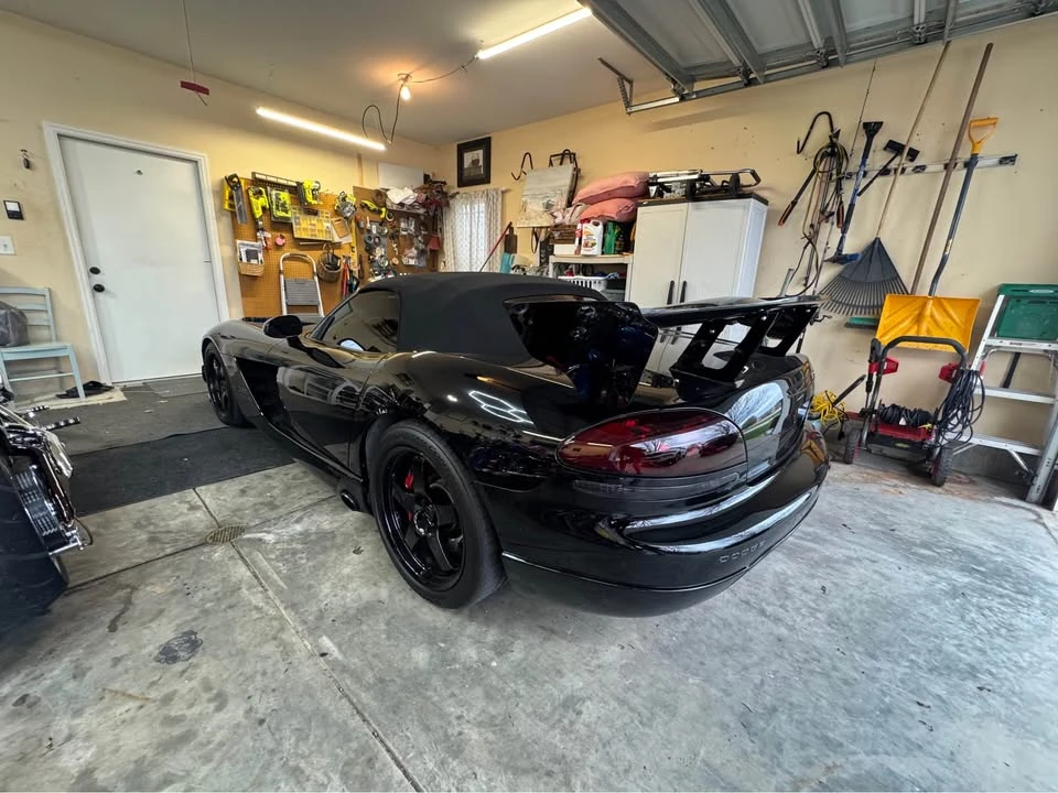 2003 Dodge Viper 3rd Gen - Image 2 of 15