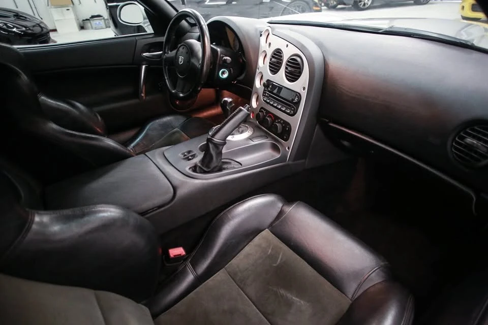 2003 Dodge Viper 3rd Gen - Image 17 of 20