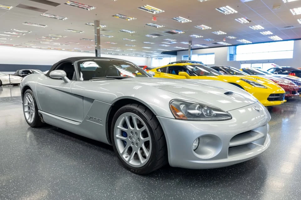 2003 Dodge Viper 3rd Gen - Image 4 of 17