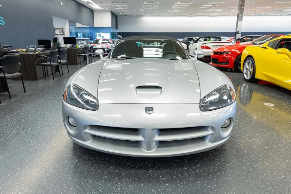 2003 Dodge Viper 3rd Gen - Image 2 of 17