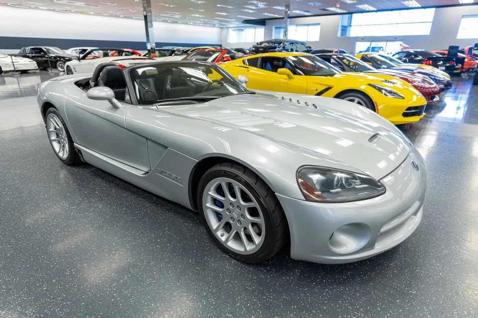 2003 Dodge Viper 3rd Gen - Image 14 of 17