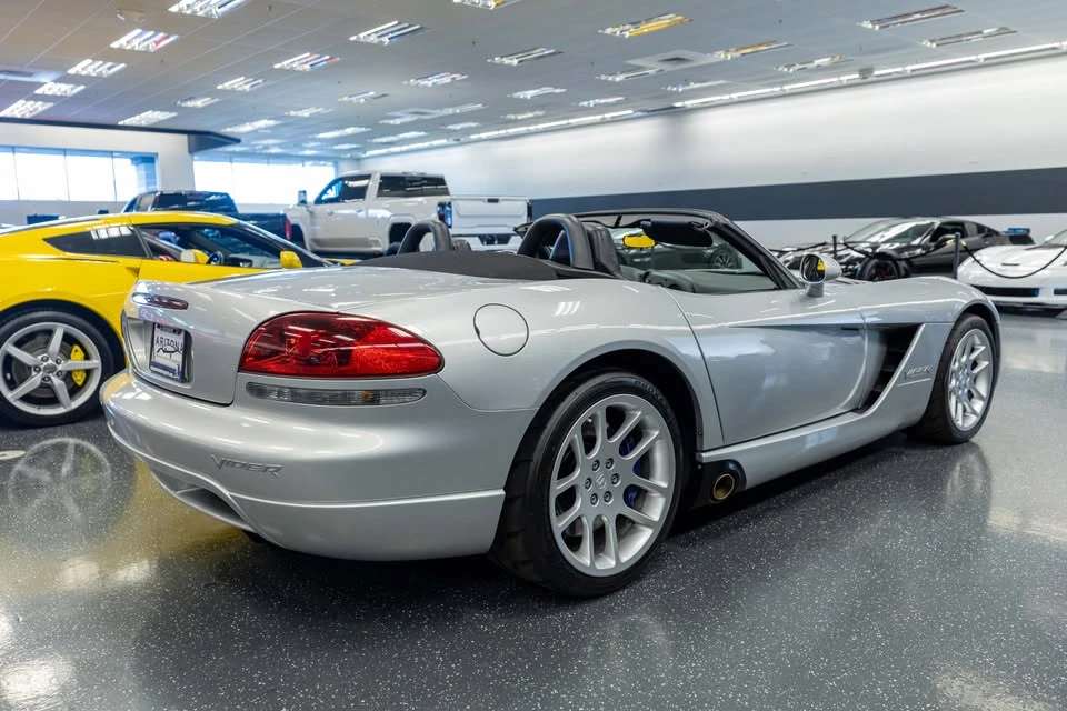 2003 Dodge Viper 3rd Gen - Image 15 of 17