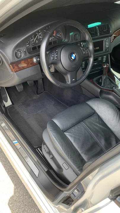 2003 BMW E39 540i - Image 5 of 6