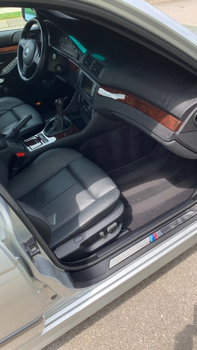 2003 BMW E39 540i - Image 6 of 6