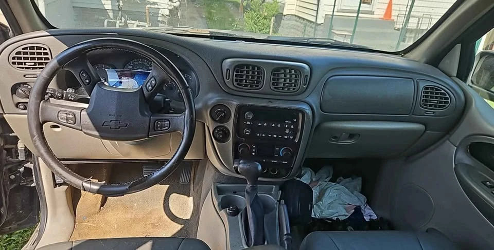 2003 Chevrolet Trailblazer - Image 3 of 9