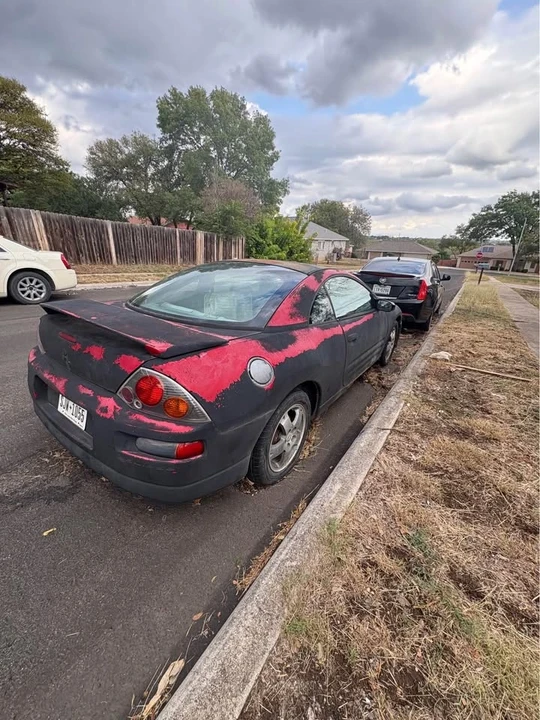 2003 Mitsubishi Eclipse 3rd Gen - Image 2 of 4