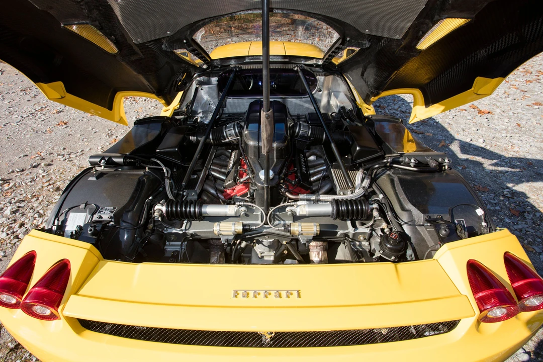 2003 Ferrari Enzo - Image 21 of 31