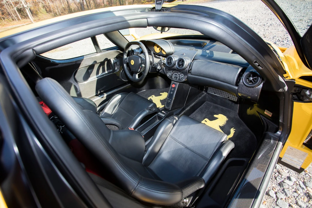 2003 Ferrari Enzo - Image 23 of 31