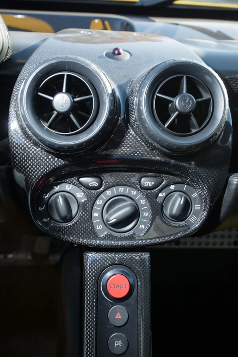 2003 Ferrari Enzo - Image 27 of 31