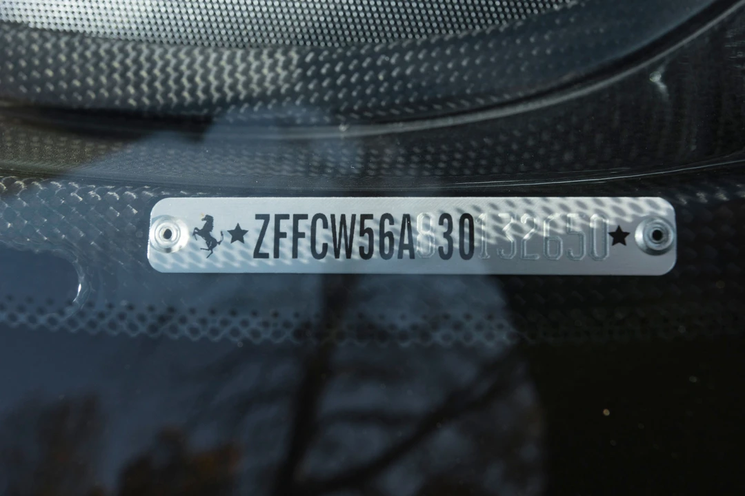 2003 Ferrari Enzo - Image 24 of 31