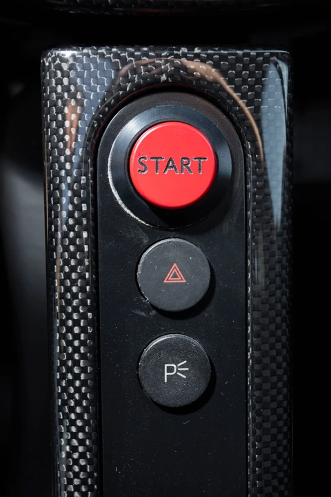 2003 Ferrari Enzo - Image 26 of 31