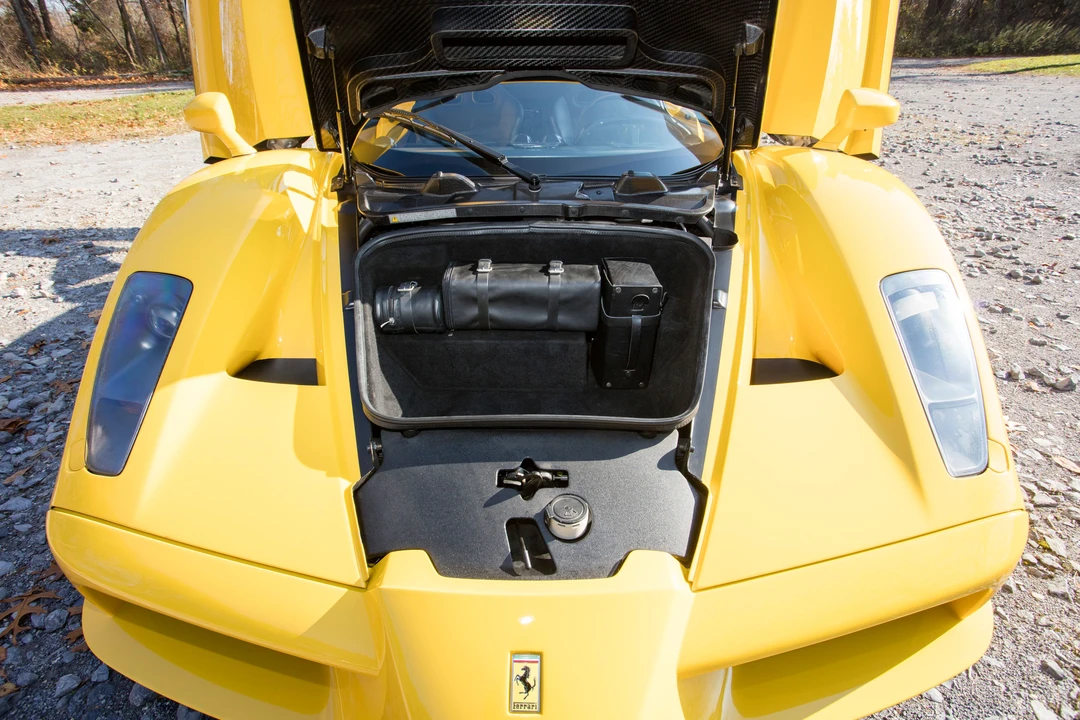 2003 Ferrari Enzo - Image 8 of 31