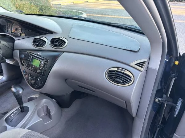 2003 Ford Focus 1st Gen - Image 20 of 21