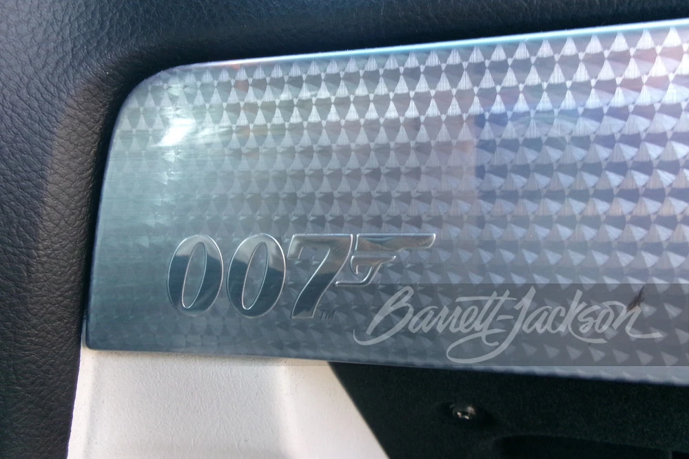 2003 Ford Thunderbird 11th Gen - Image 12 of 31