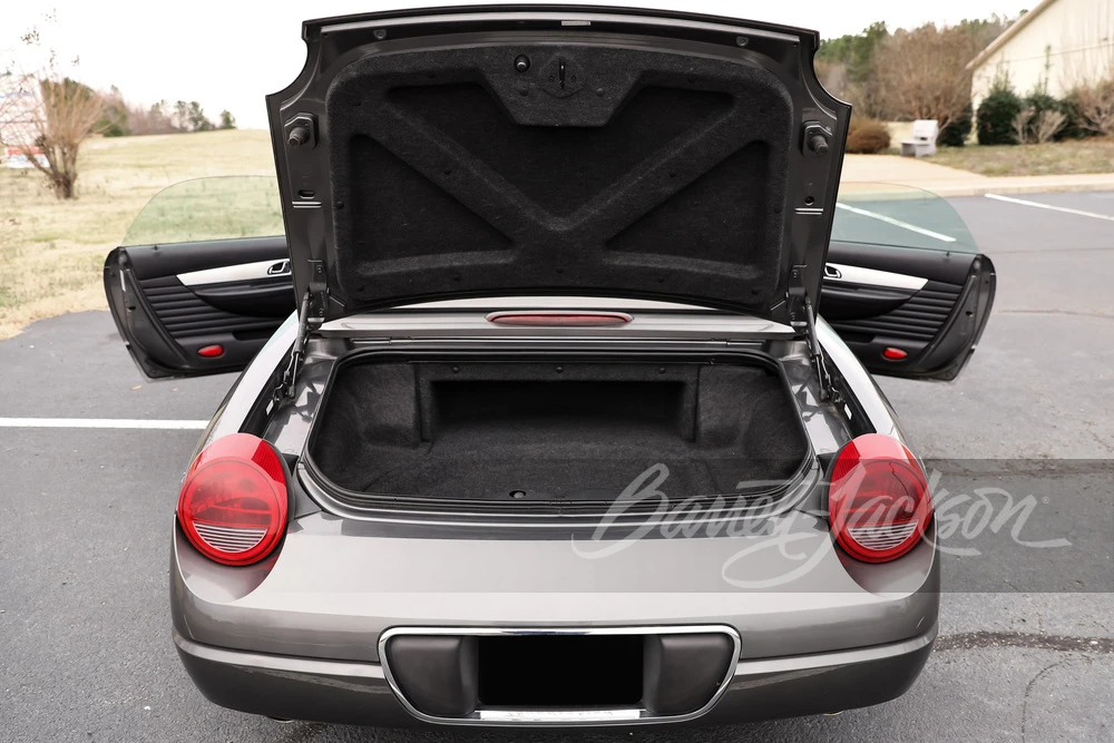 2003 Ford Thunderbird 11th Gen - Image 13 of 15