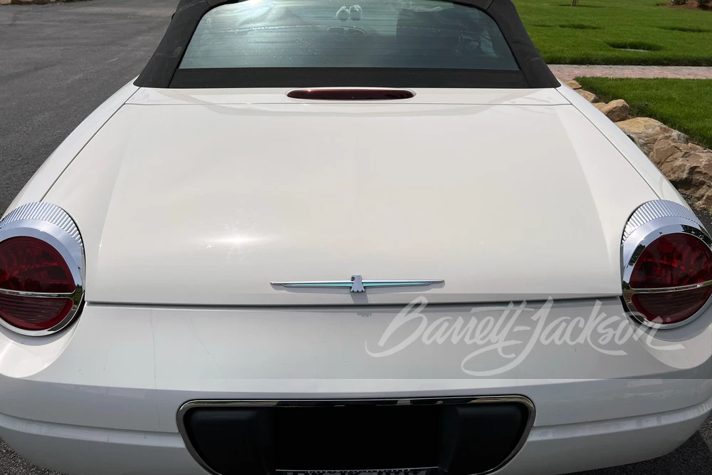 2003 Ford Thunderbird 11th Gen - Image 13 of 22