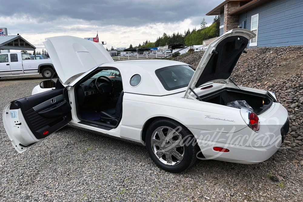 2003 Ford Thunderbird 11th Gen - Image 15 of 22