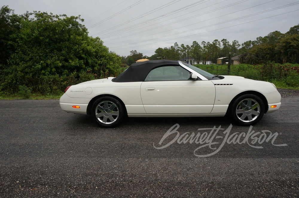 2003 Ford Thunderbird 11th Gen - Image 19 of 25