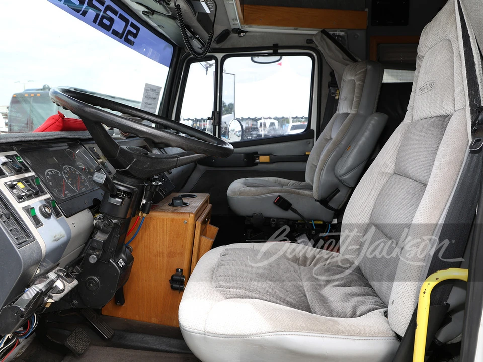 2003 Freightliner - Image 4 of 26