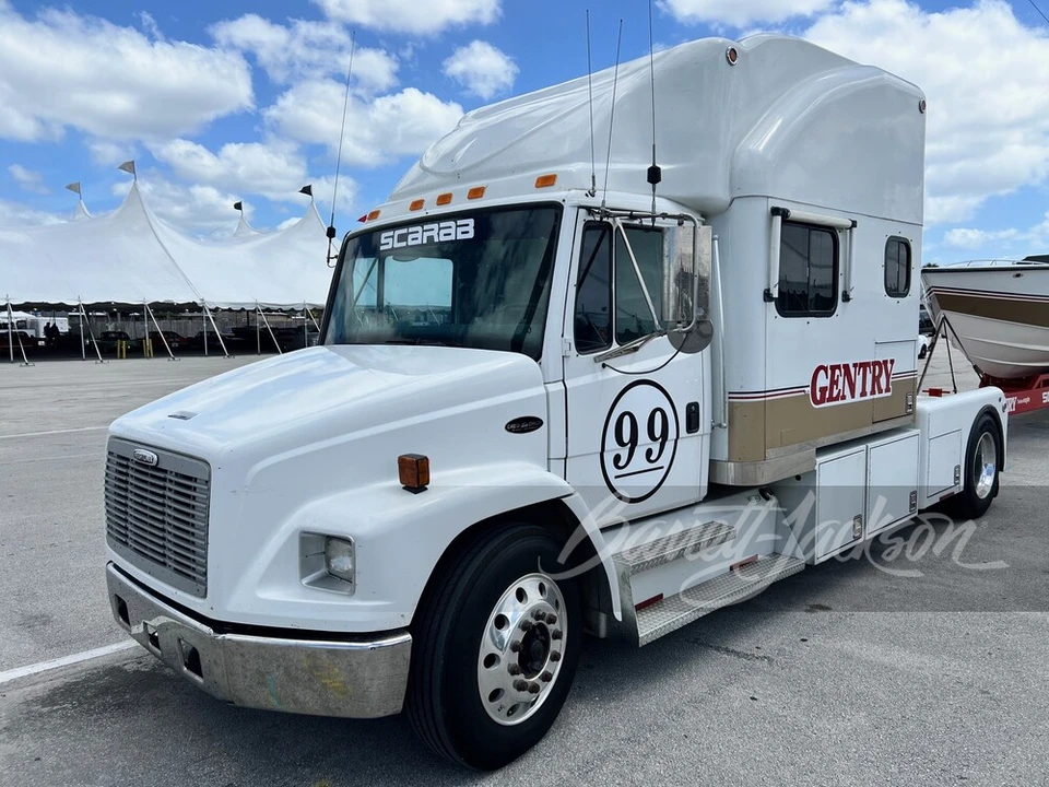 2003 Freightliner - Image 11 of 26